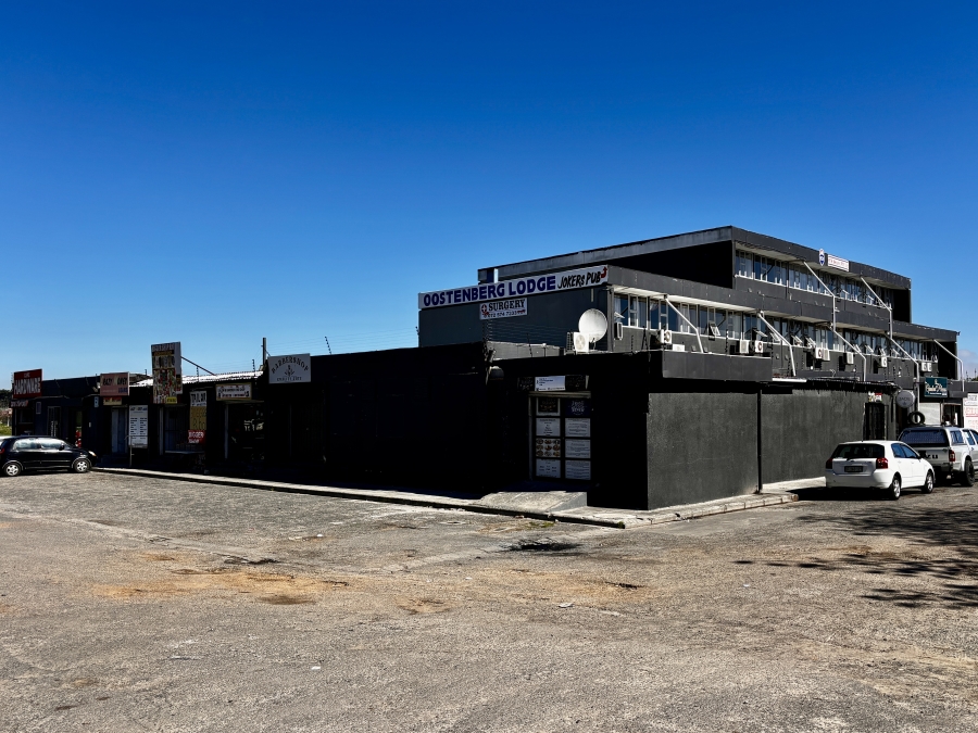 To Let commercial Property for Rent in De Kuilen Western Cape